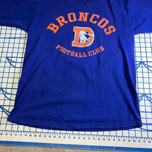 Denver Broncos Reebok Short Sleeve T-Shirt Size Medium Blue y2k - Picture 6 of 13